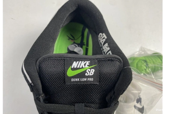 Staple Dunk Panda SB Pigeon Low BV1310-013 Nike 0223